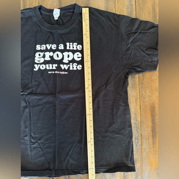 Breast Cancer Awareness Men “Save a Life Grope Your Wife” Black T-Shirt Size XL - Picture 3 of 8